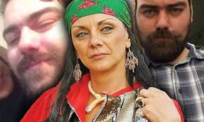 Sieh dir an, was carmen tanase (carmen_tanase) auf pinterest, der weltweit größten sammlung von ideen, entdeckt hat. Carmen TÄƒnase A FÄƒcut MÄƒrturisiri NeaÈ™teptate Despre Fiul Ei