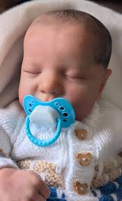 Noah Fearnly and Baby boy ❤️ Not his child @highlight