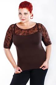 Máte nějaké to kilo navíc a v běžně dostupných velikostech si nemůžete vybrat? Halenka Pro Plnostihle S Krajkovymi Rukavy