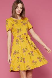 flower bee dress in yellow dresses short sleeve dresses