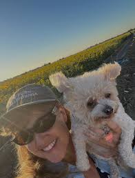 Hi all! I just wanted to introduce myself and share a photo I took. Her  name is Mia. She is 15months