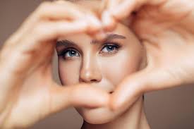 The Best Lashes for Sensitive Eyes