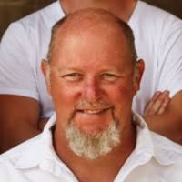 100+ perfiles de «Kobus»