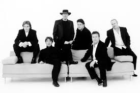 This is a set category.it should only contain pages that are the hollies songs or lists of the hollies songs, as well as subcategories containing those things (themselves set categories). Hollies Detail First U S Tour In 18 Years Rolling Stone