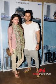 Soha Ali Khan And Kunal Khemu Snapped At Rajkumar Rao S Screening Of Trapped Soha Ali Khan Bollywood Celebrities I Love My Wife