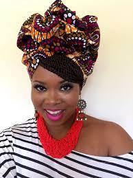Voici 11 idées (déclinables en bien plus !) pour vous coiffer en nouant un foulard dans vos cheveux. Nouveau Coiffure Africaine Foulard Coiffure Coiffure Coiffureafricaineaveccheve Coiffure Avec Foulard Coiffure Africaine Echarpe D Enveloppement De Cheveux
