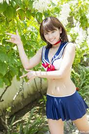 エロ過ぎる…！久松郁実のセーラームーンのセクシー水着 | えろふぁぼ
