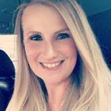 Danielle Manes's Instagram, Twitter & Facebook