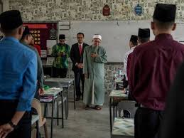We did not find results for: Kebenaran Beroperasi Maahad Tahfiz Persendirian Kini Di Peringkat Akhir