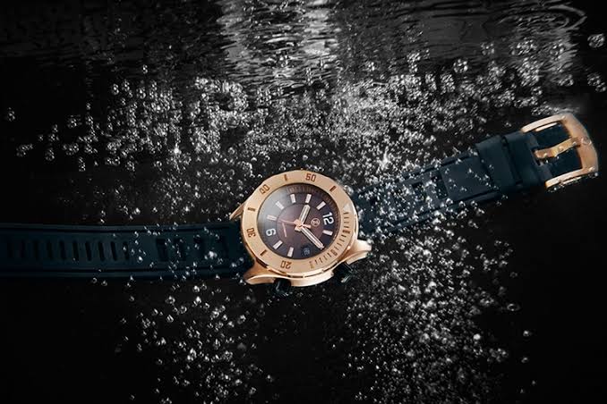 à¸à¸¥à¸à¸²à¸£à¸à¹à¸à¸«à¸²à¸£à¸¹à¸à¸ à¸²à¸à¸ªà¸³à¸«à¸£à¸±à¸ watch under water