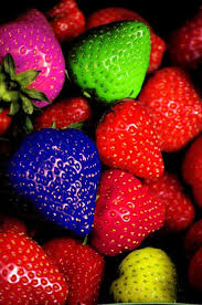 Strawberry Yummyy Https Www Facebook Com Amazingfactsandnature1 Strawberry Rainbow Fruit Color Splash