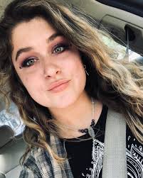 i miss going to festivals and shows soooo here is some very low key  festival makeup