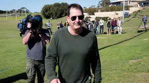 Afl.com.au's damian barrett and former st kilda and fremantle coach ross lyon discuss the big issues in football. Afl News 2021 Ross Lyon Collingwood Coach Speculation Nathan Buckley Contract Senior Assistants