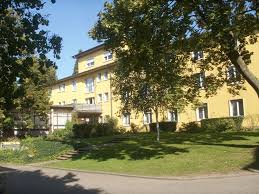 Tod 1830 ging der besitz zunächst auf ludwig ii. Infodarmstadt Bilder Aus Darmstadt Bessungen Alt Bessungen Seniorenwohnanlage Der Burgerstiftung Prinz Emil Garten
