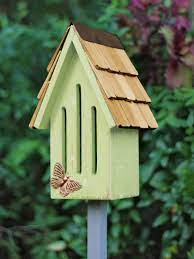 Heartwood Butterfly Breeze House In 2021 Butterfly House Bird Houses Diy Butterfly Habitat
