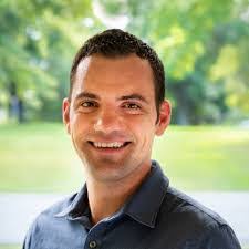 Meredith Soriano's Instagram, Twitter & Facebook