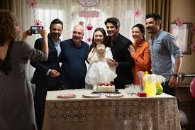 Kara Sevda Panosundaki Pin