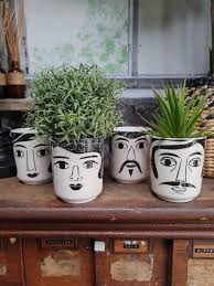 Ceramic Planters With Faces In 2020 Face Plant Pot Painted Plant Pots Planters