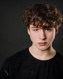 Join us for a VERY exciting congratulatory message to our Artist, Axel  Hansen.⁠ ⁠ Axel has been accepted to...⁠ 🥁⁠ 🥁⁠ 🥁⁠ NYU Tisch's Filmmaking  Program! 😍💫⁠ ⁠ Axel has always brought