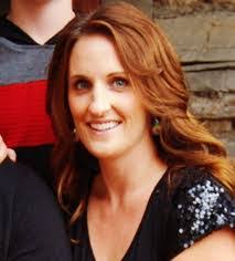 Mandy Kirk's Instagram, Twitter & Facebook