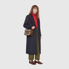 Under the creative direction of @alessandro_michele gucci is redefined as a luxury brand with a contemporary approach to fashion. Gg Supreme Brown Gucci 1955 Horsebit Shoulder Bag Gucci Si