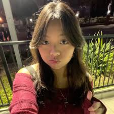 hi everyone !! my name is angie and i'm from the LA area. i'm 100%  committed to cal for EECS. i love listening to music (CAS 💗, orion sun,  daniel caesar, sza,