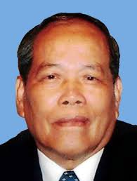 Thơ nguyễn cũng mở ngay lon nước ngọt khiến gas trong lon nước tràn lên và chốt lại: Tho Nguyen Obituary Chalmette La