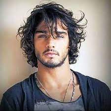 Dann können sowohl kurze als auch lange haare sehr attraktiv aussehen. 28 Besten Manner Lange Lockige Haare Ideen Ambesten Frisurenlangehaare Frisurenmanner Haar Ide Lange Frisuren Fur Manner Lockige Haare Herrenfrisuren