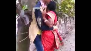 MARATHI DESI BOY AND AUNTY PASSIONATE KISS IN PUBLIC - XNXX.COM