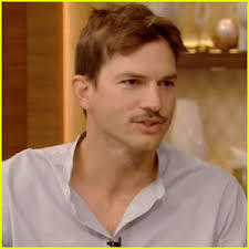 Unter anderem bei lass es, larry!, lie to me oder flashforward.im jahr 2011 war er in der romantischen komödie freundschaft plus neben natalie portman und ashton kutcher zu sehen. Wyatt Kutcher Photos News And Videos Just Jared