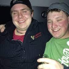 Brett Stromberg's Instagram, Twitter & Facebook