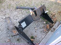 When you tow a fifth wheel trailer, the right hitch is essential. Rbw Fifth Wheel Hitch In Wamego Ks Item 1904 Sold Purple Wave