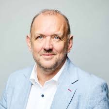 Roles and organizations may change but the people you got to lead with and  make a positive business impact with should always remain a part of your  life. This is the case