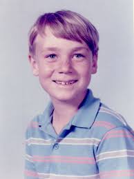 Allen Wray's Instagram, Twitter & Facebook