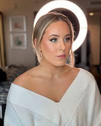 Subtle elegance for this stunning beauty 🦋 @jackie.Callahan wanted a  soft-focus makeup look and I love how dreamy it turned out ☁️ Book with me  💌 Kelseyleighmua@gmail.com