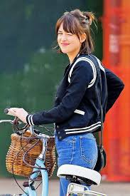 Dakota Johnson Dakota Johnson Hair Short Hair Styles Dakota Johnson