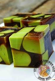 Silakan dicoba resep aneka agar agar yang paling anda sukai, semoga bermanfaat. Agar Agar Rintik Pandan Ide Makanan Agar Agar Pudding Desserts