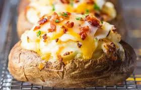 Recette Pommes De Terre Au Four Pour Accompagner Vos Plats Pomme De Terre Au Four Recette Pomme De Terre Recettes De Cuisine