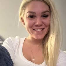 I love a good lifestyle shoot Makeup and hair by me Model @stephanie_kuhrt  @kstarrmgmt Photographer @faheytom #lifestylephotography #cleanbeauty  #atlantamakeupartists