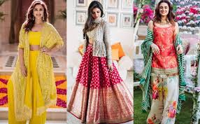21 Uber Stylish Mehndi Outfits For All You Patakha Bridesmaids Shaadisaga In 2020 Sangeet Outfit Designer Dresses Indian Mehndi Outfit