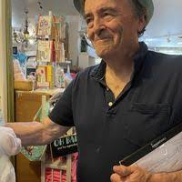 Richard Seltzer's Instagram, Twitter & Facebook