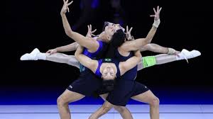 Brigitte Bozzo porno shower tease