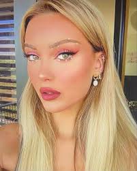 Пин от пользователя Michelle Rowlett на доске Makeup