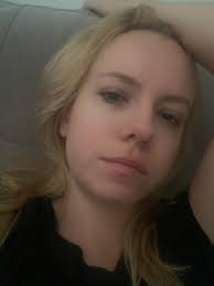 كل مساء، أهمس بدعاء صغير: دع أقاربي وأصدقائي يستيقظون غدًا. هذا كل ما  أريده. ليس ثروات. ليس محادثات السلام. حياتهم فقط.