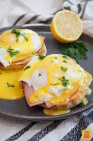 How To Make Eggs Benedict Sundaysupper Recipe Eggs Benedict Brunch Dishes Eggs Benedict Recipe