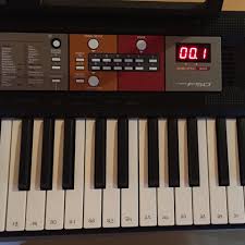 Clavichord mit kurzer oktave, beschriftet. Wo Ist Die C3 Taste Bei Diesem Keyboard Piano