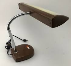 Gooseneck desk lamps are perfect for doing many tasks where you need either a focused light or a partial light over a surface. Vintage 1960 S Mobilite Gooseneck Desk Lamp Mid Century Japan Ebay