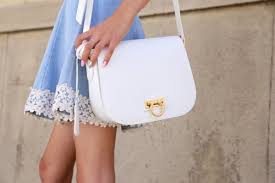 Membeli sebuah tas bisa menjadi pekerjaan yang sedikit sulit. Pengen Tampil Cantik Dengan Budget Terbatas 18 Model Tas Wanita Murah Dengan Kisaran Harga 50 Ribu Berikut Bisa Jadi Pilihanmu