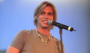 Carlos baute ha celebrado el día del padre con una imagen junto a su hijo josé daniel a quien ha pedido perdón públicamente. Hijo Secreto De Carlos Baute No Guarda Rencor A Su Padre Entretenimiento Caracol Radio