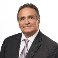 60+ perfiles de «Benedict»